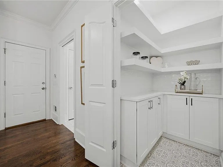 6410 Westchester Pl — Photo 42