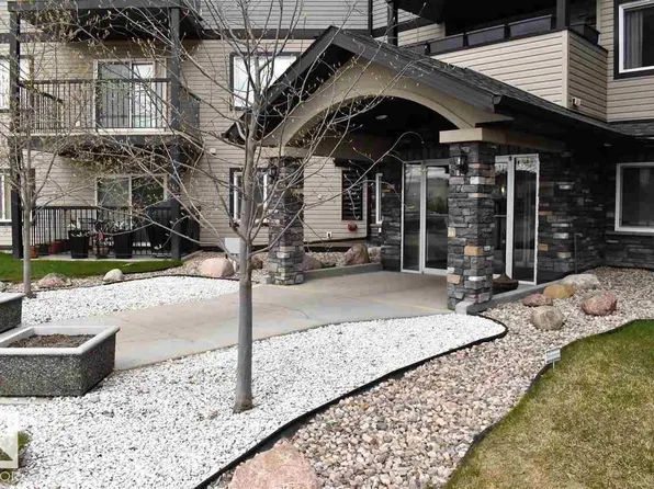 5951 165th Ave NW #411, Edmonton, AB T5Y 0J6