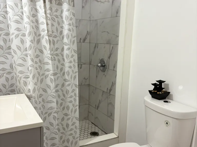 1507 Centre St #1 — Photo 3