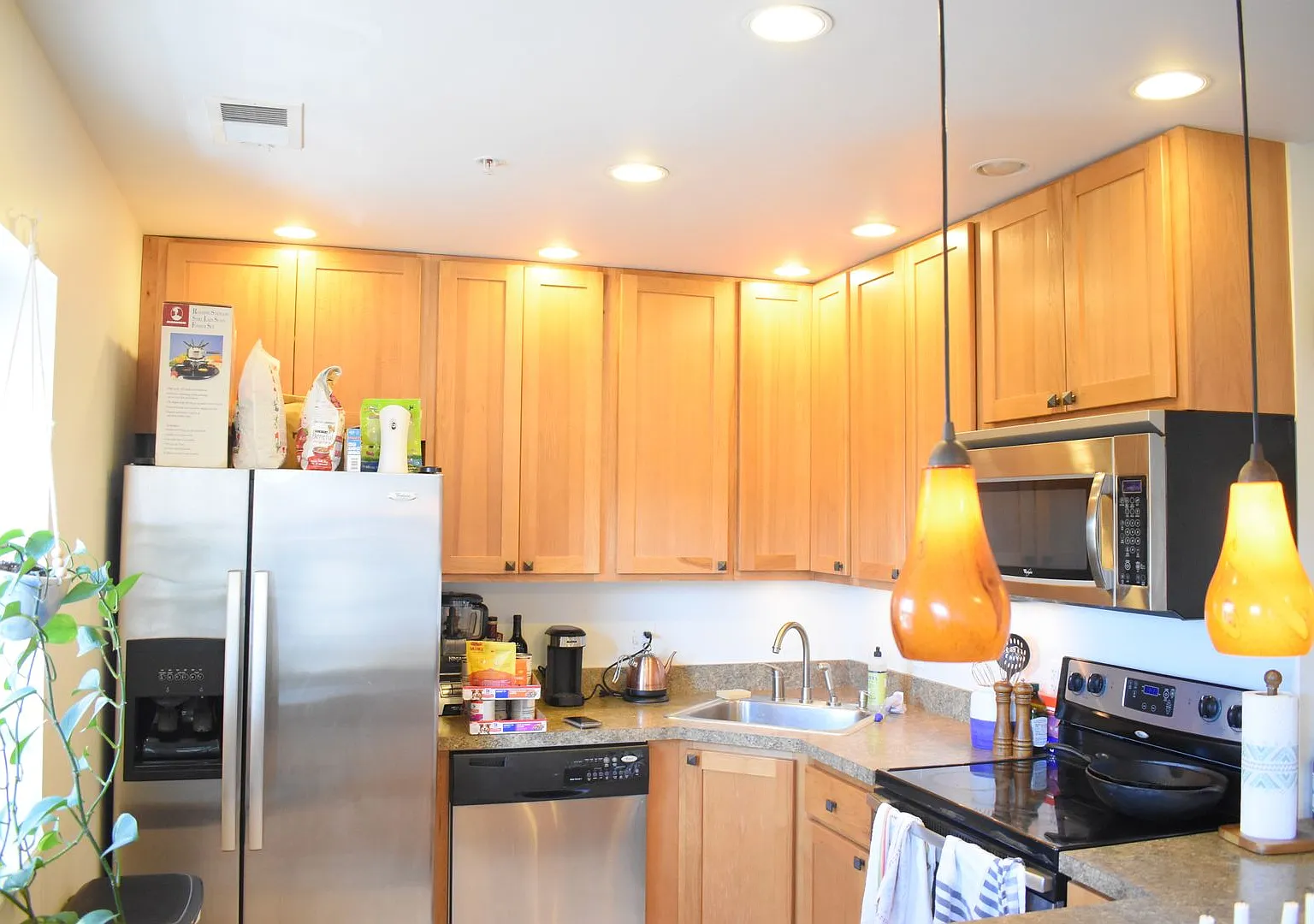 Redeemer House — Photo 3