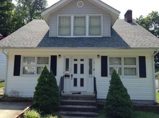 712 Court St, Paintsville, KY 41240