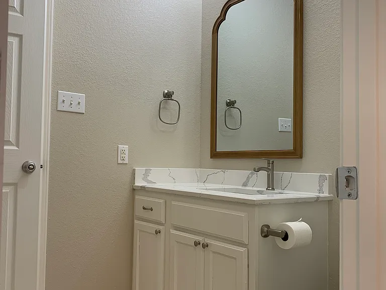 103 Lindas Creek Ln — Photo 14