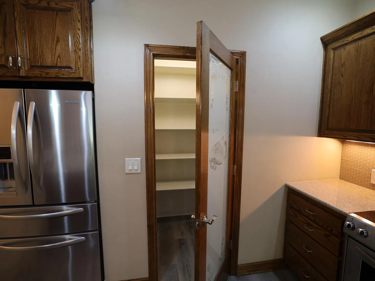 4 bed, $2,550 — Photo 4