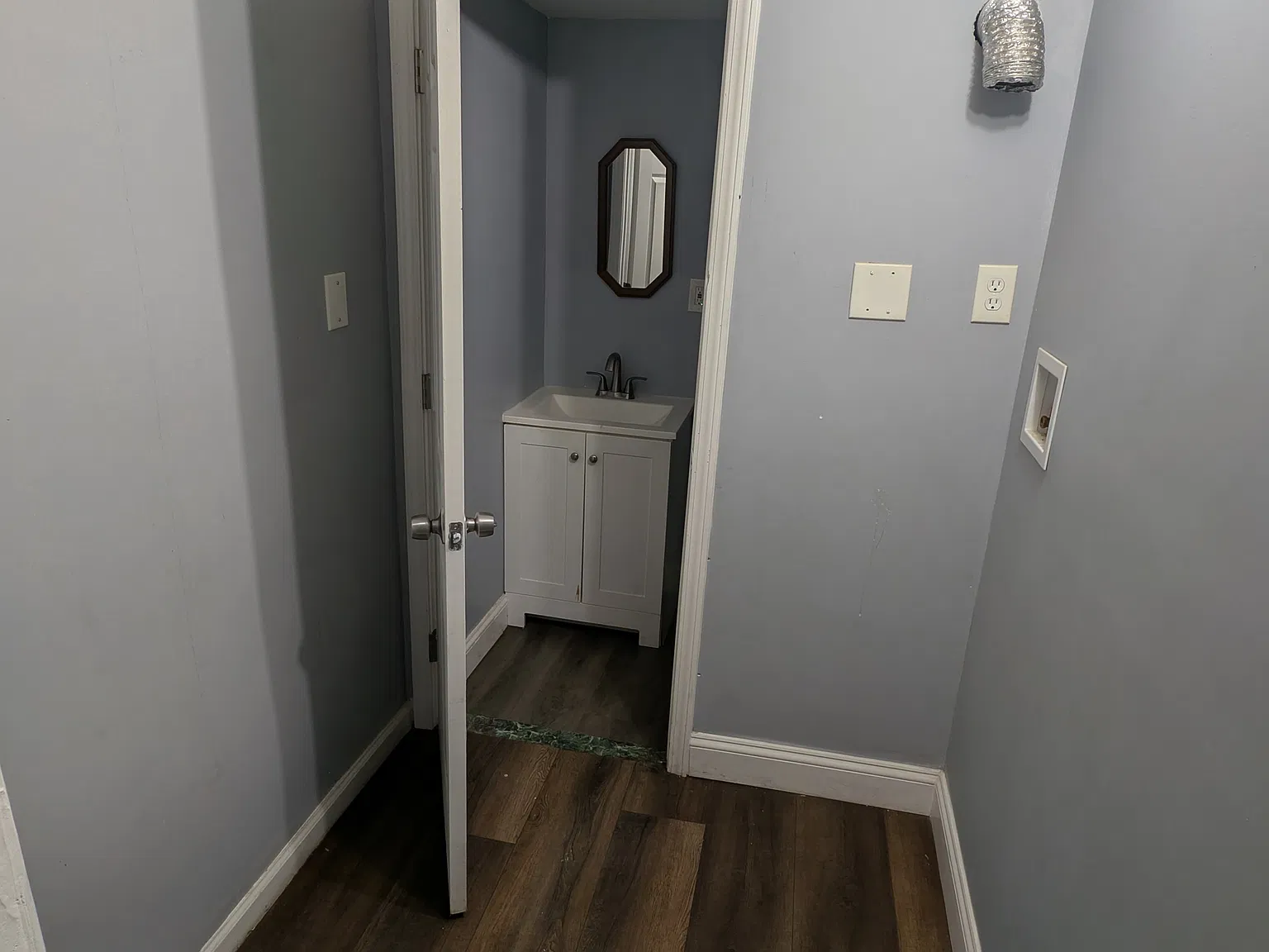 4 bed, 1.5 bath, 1180 sqft, $1,650 — Photo 2