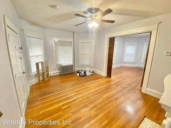 4th image of 133-135 Brown Ave #1L