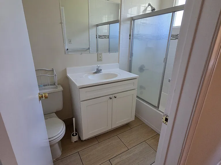 1710 Laurel Canyon Blvd #7 — Photo 10