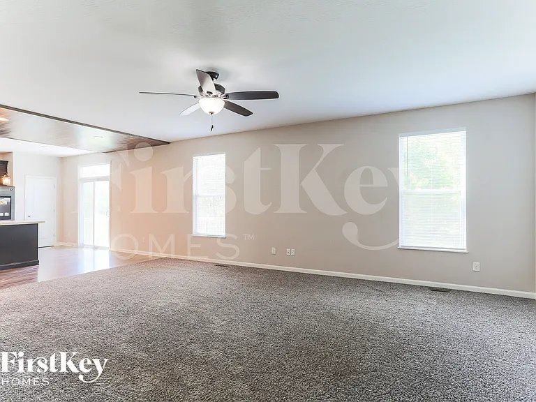 1727 Declaration Dr — Photo 3