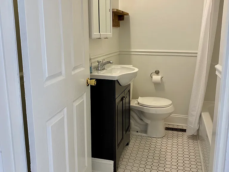 808 Hibner Ave — Photo 22
