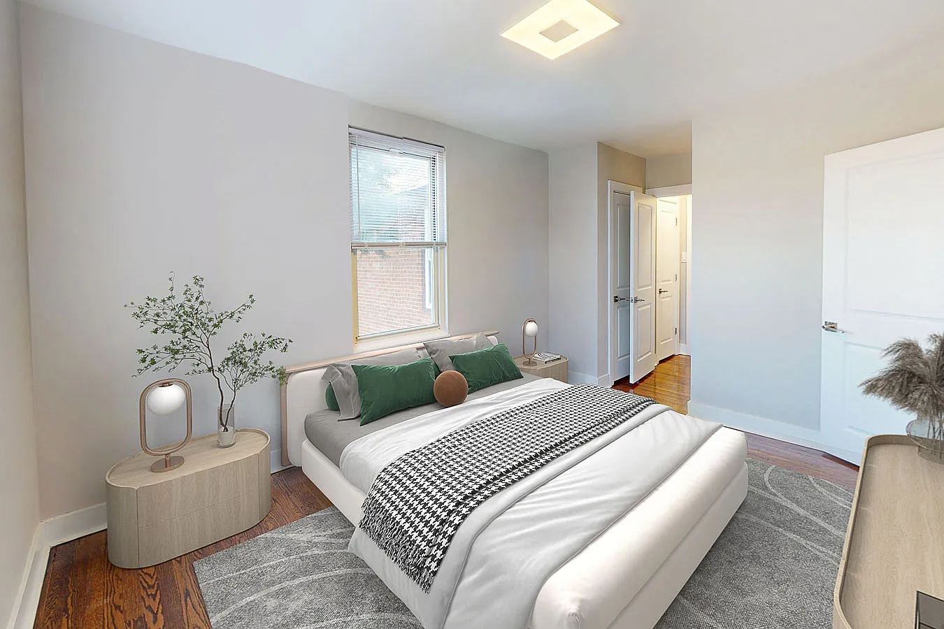 Lindcrest Apartments — Photo 4