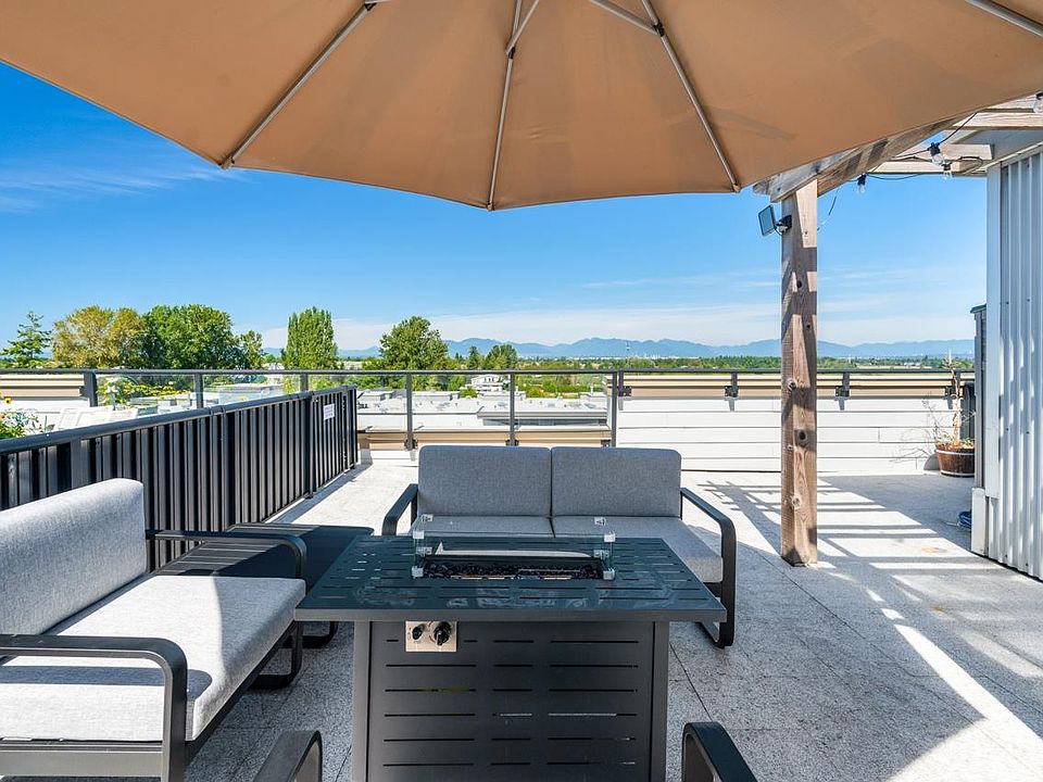 1st image of 6077 London Rd #304