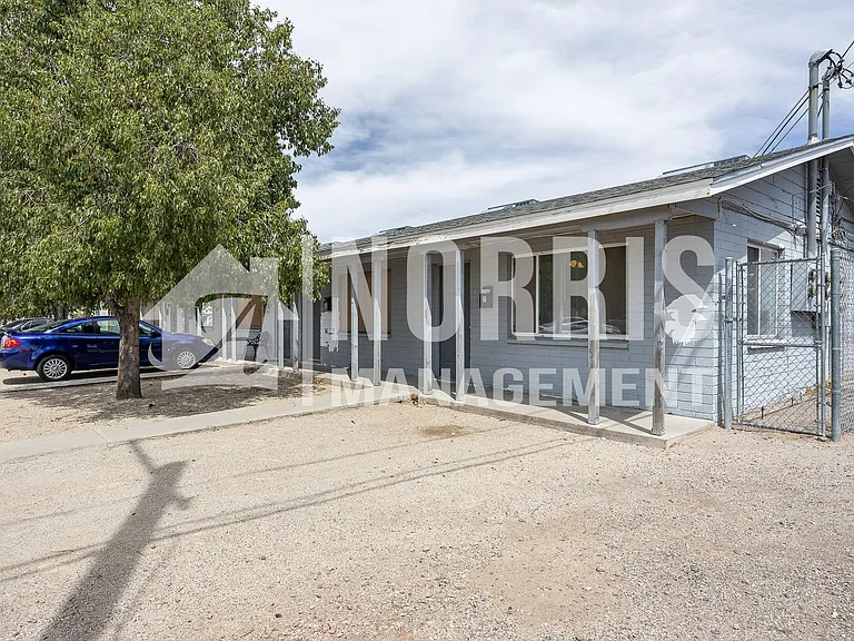 710 N Olive Ave — Photo 20