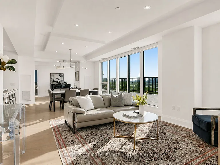 1700 Avenue Rd #Penthouse 706 — Photo 19
