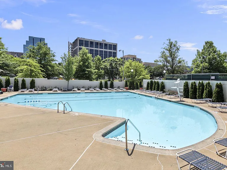 1530 Key Blvd #832 — Photo 30