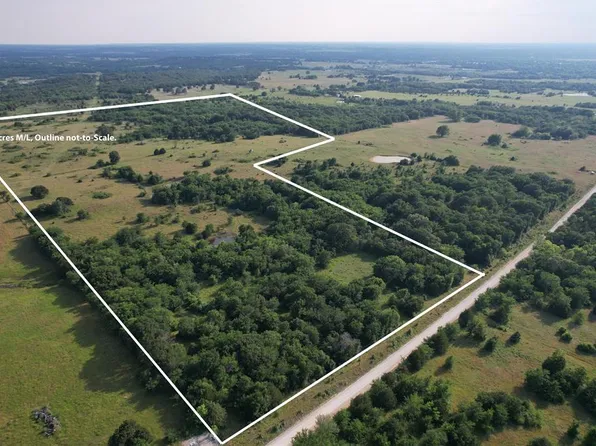 62 N 122nd Rd, Wetumka, OK 74883