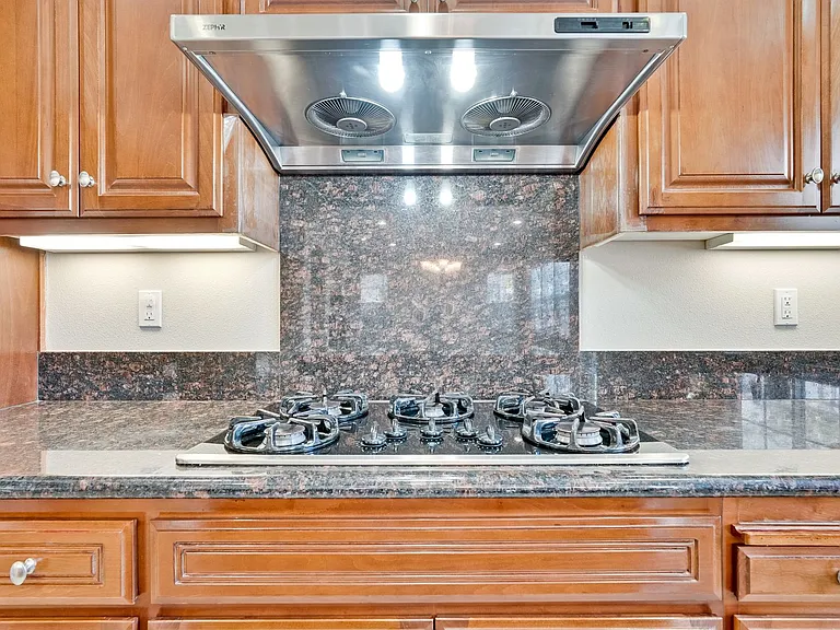 104 Alden Ct — Photo 10