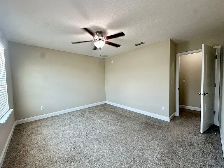 481 Shetland Dr — Photo 26