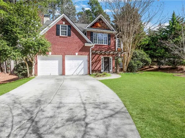 863 Red Rock Ct, Suwanee, GA 30024