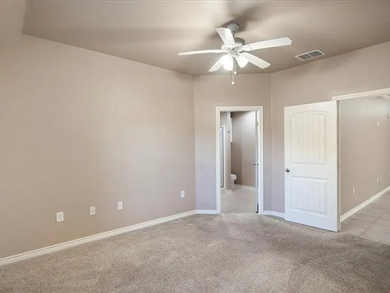 4011 Stonebridge Dr — Photo 12