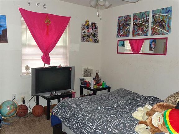 5th image of 1249 Delmont Dr