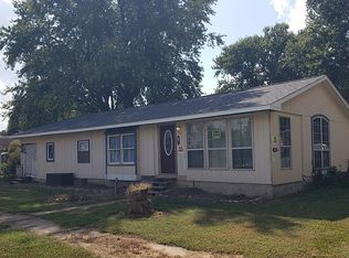 601 Lincoln St, Lerna, IL 62440
