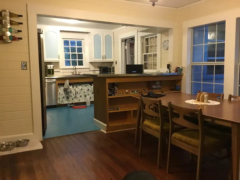 846 W Brevard St — Photo 2
