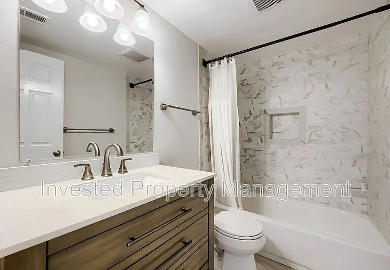 7650 S Steele St — Photo 3