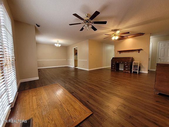 2nd image of 1754 Linda Ln