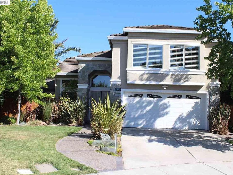 1st image of 6294 Camino Del Lago