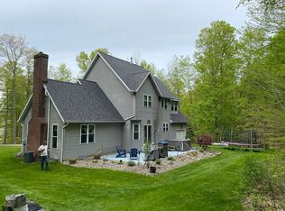 10081 Aubury Rd, Waterford, PA 16441