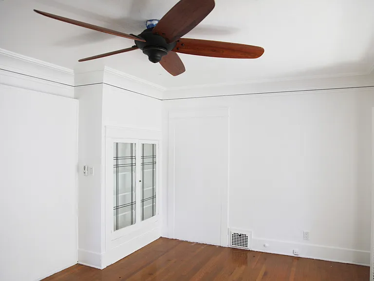 610 Lindaraxa Park — Photo 1