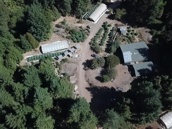 2222 China Mine Rd, Bridgeville, CA 95526