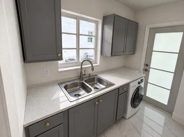 (undisclosed Address), Miami Beach, FL 33141
