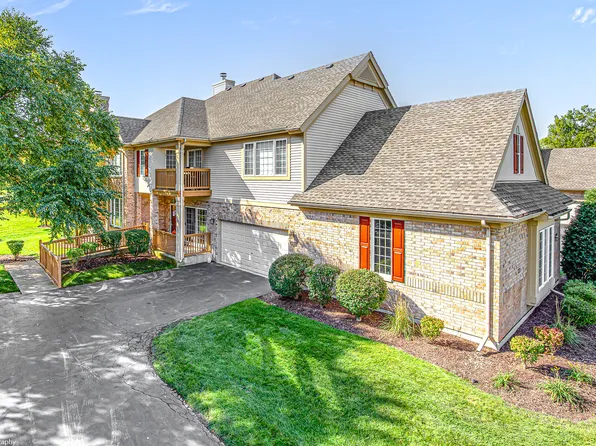 3001 Spyglass Cir, Palos Heights, IL 60463