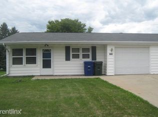2092 Terry Ln, De Pere, WI 54115