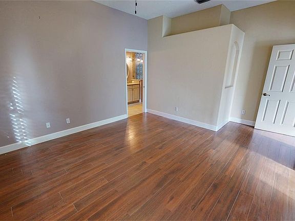 5th image of 26247 Feathersound Dr
