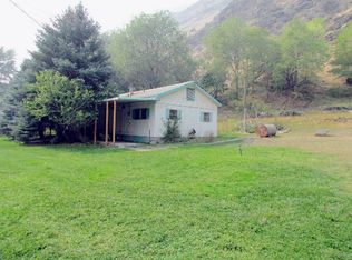 401 Orchard Ln, Riggins, ID 83549