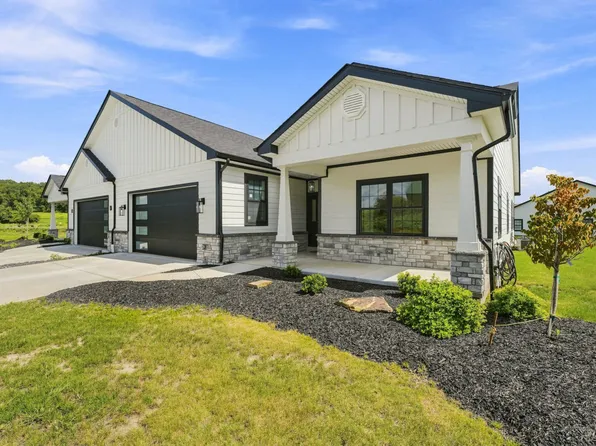 415 Raymaley Rd Unit 102, Harrison City, PA 15642