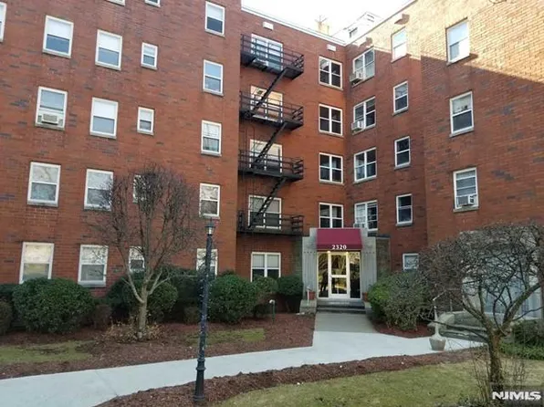 2320 Linwood Ave, Fort Lee, NJ 07024