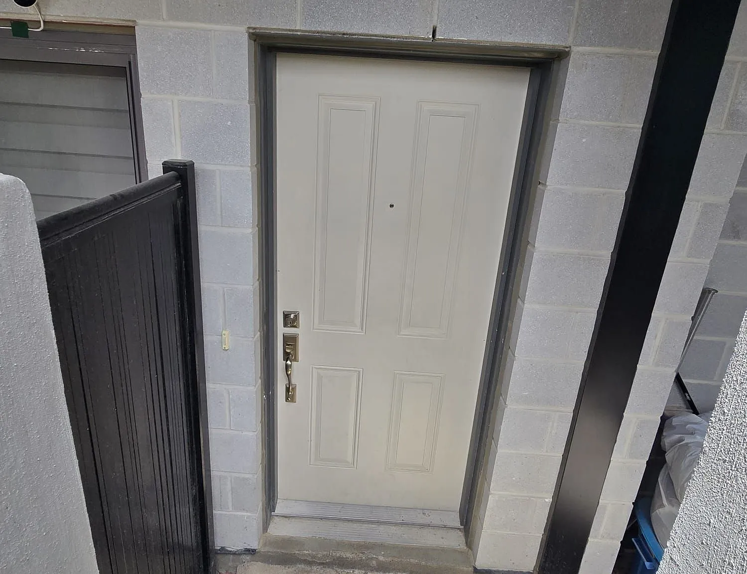 3 bed, $2,200 — Photo 3