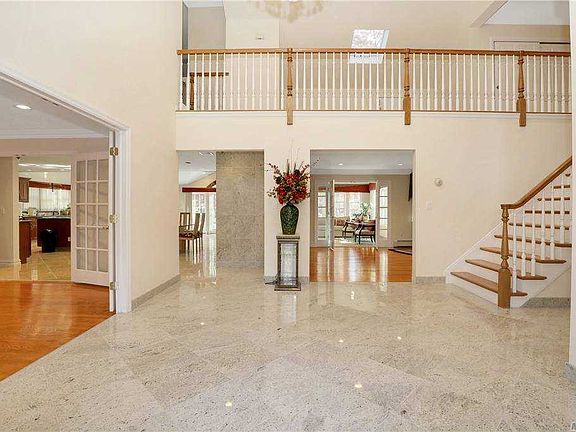 4th image of 12 Glenby Ln