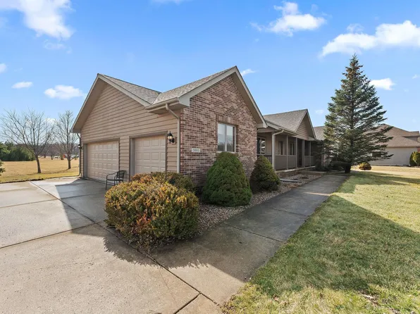 5005 W 152nd Ct, Crown Pt, IN 46307