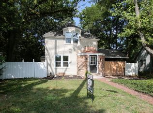 1329 Stamford Ave, Kalamazoo, MI 49048