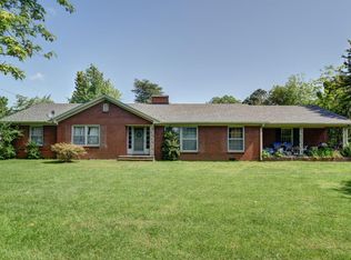 519 College St, Portland, TN 37148