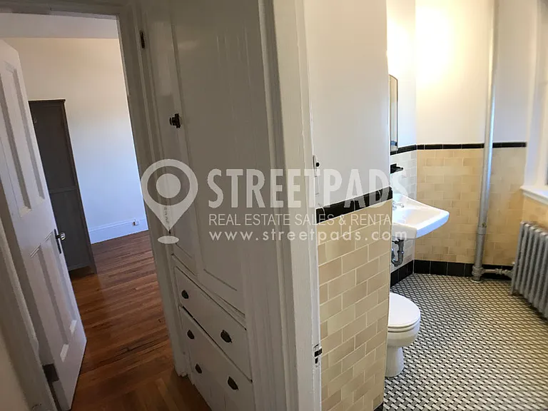 504 Beacon St #45 — Photo 16