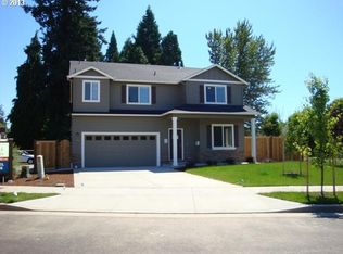 1043 35th Ave NW, Forest Grove, OR 97116