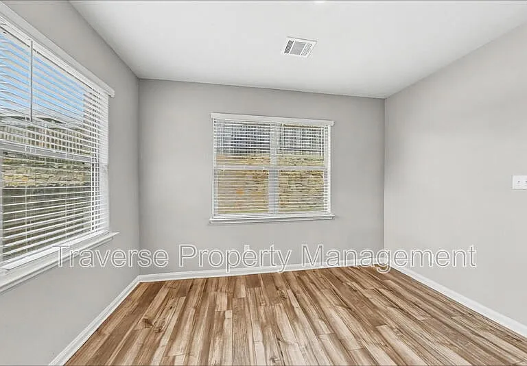 309 Bearman Dr — Photo 10