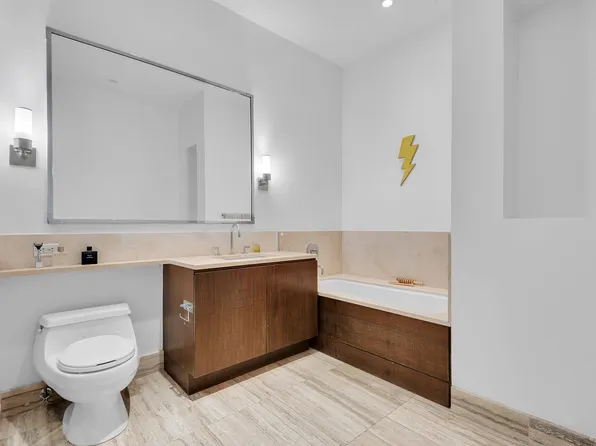 260 Park Avenue South image 12 of 18