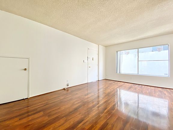 2nd image of 1229 12th St APT 10