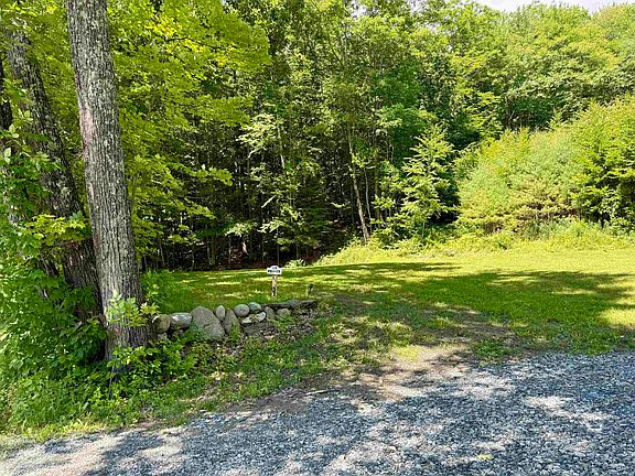 3rd image of 175 Sunset Rock Road