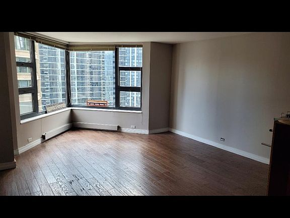 3rd image of 401 E Ontario St APT 2808